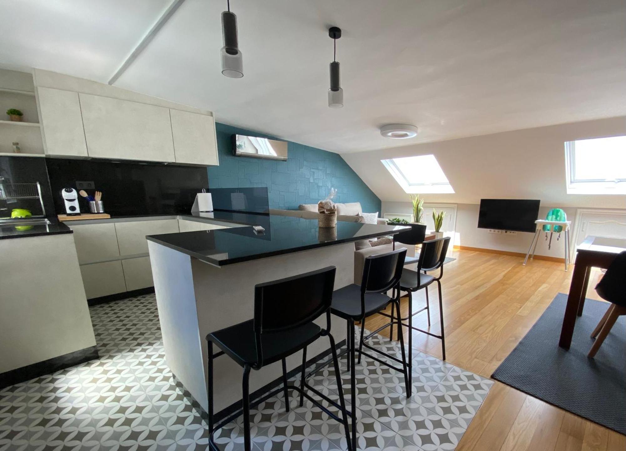 Apartamento Atico 22 - Centrico, Aire Acondicionado Y Parking Vilagarcía de Arousa Exterior foto
